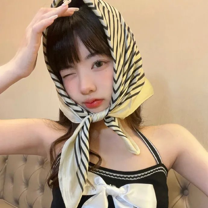 阿亚潘和柯西 在线观看